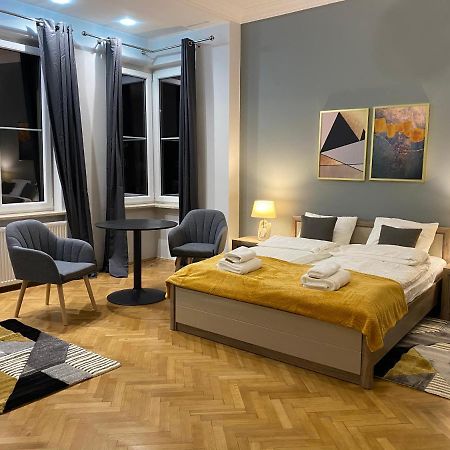 Dunin Majestic Residence 4 Краков Экстерьер фото